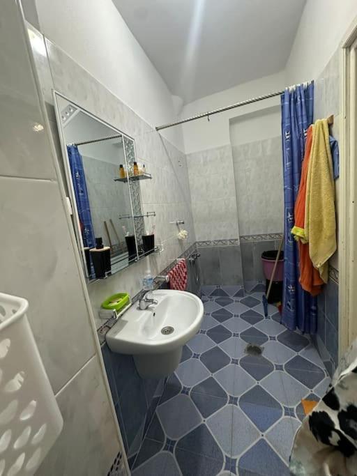 A 150m De La Plage, 5 Min Mall Et Tgv Apartment *